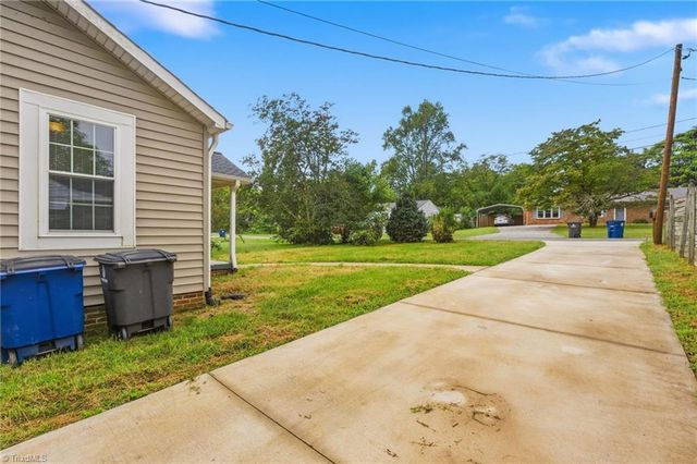 4326 Stokesdale Avenue, Winston-salem, NC 27101
