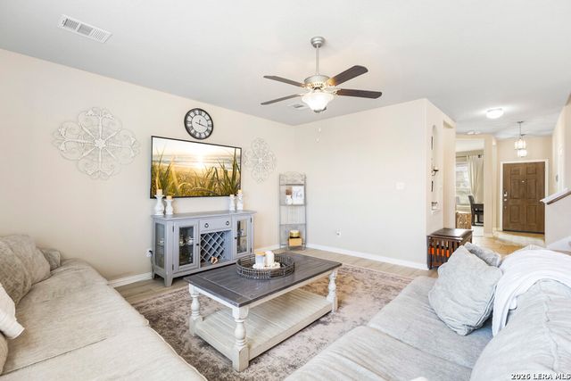 7818 Dutchess Turn, San Antonio, TX 78253