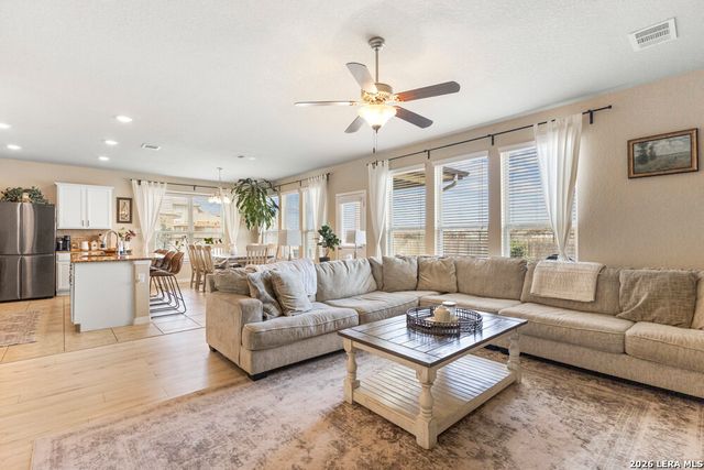 7818 Dutchess Turn, San Antonio, TX 78253