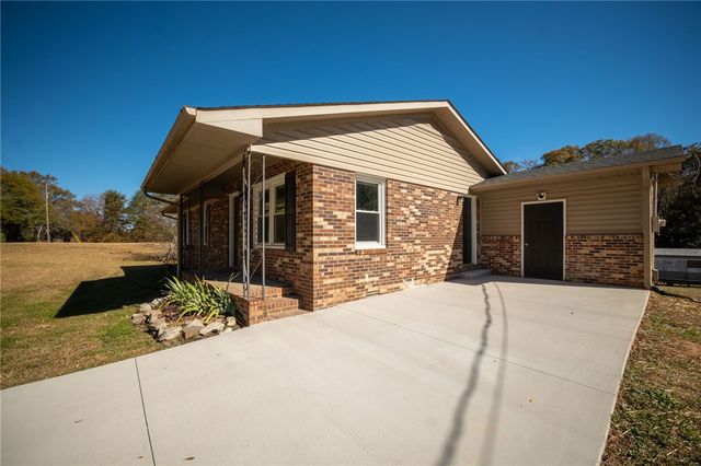 381 Crawford Road, Belton, SC 29627