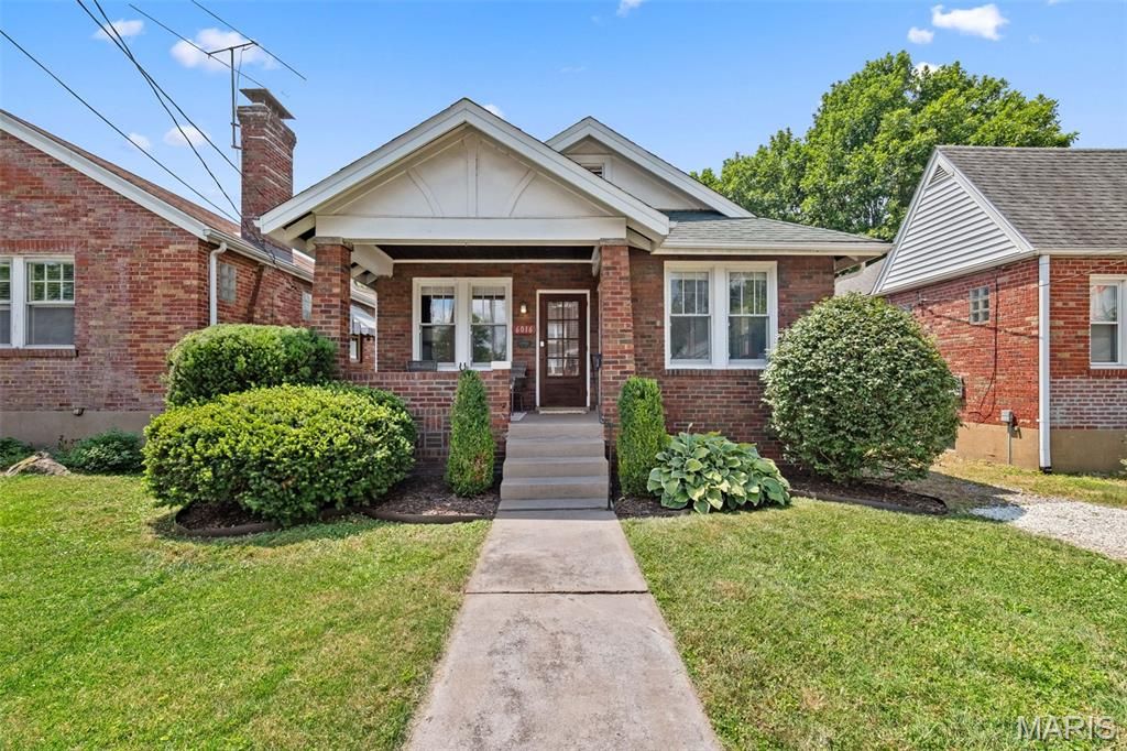 6016 Scanlan Avenue, St Louis, MO 63139