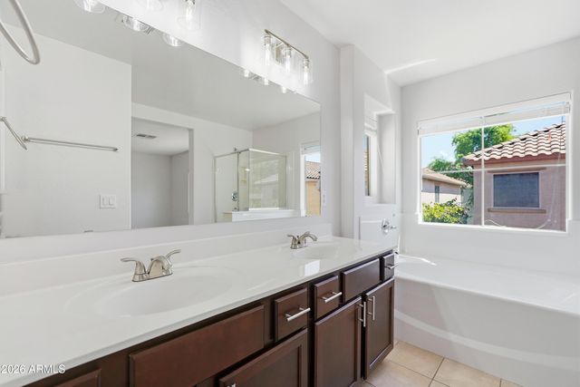 1695 E JOSEPH Way, Gilbert, AZ 85295