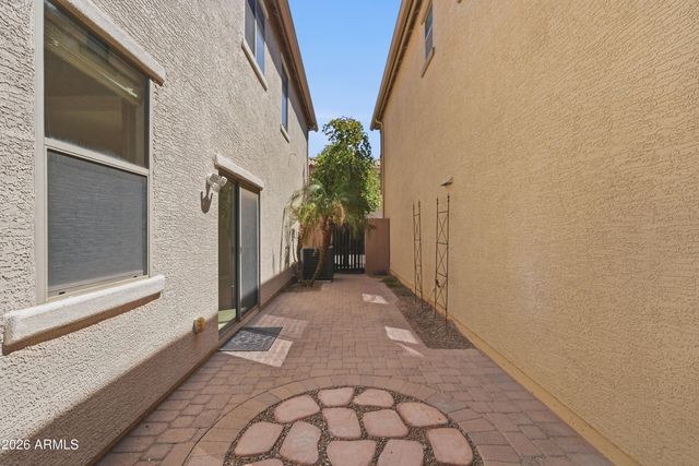 1695 E JOSEPH Way, Gilbert, AZ 85295