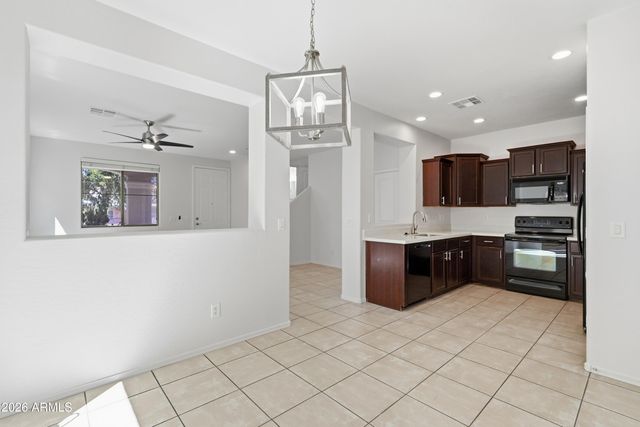 1695 E JOSEPH Way, Gilbert, AZ 85295