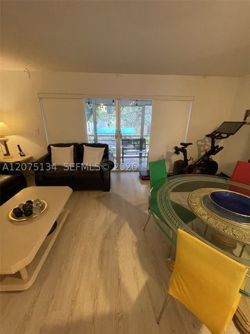 1000 NE 14th Ave 211, Hallandale Beach, FL 33009