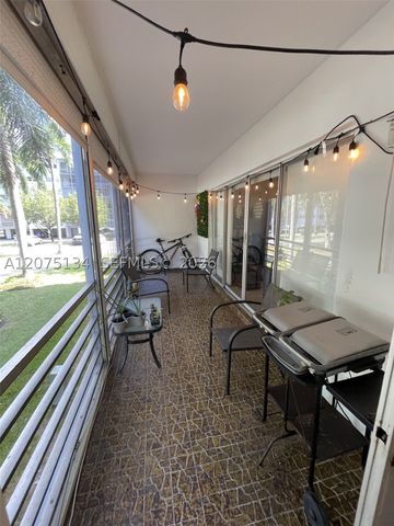 1000 NE 14th Ave 211, Hallandale Beach, FL 33009