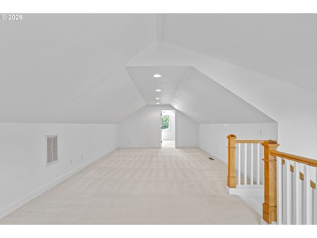 4064 N COURT Ave, Portland, OR 97227