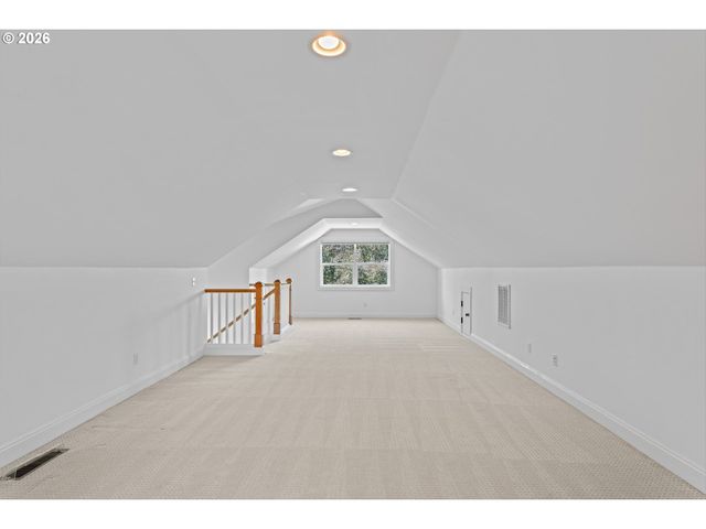 4064 N COURT Ave, Portland, OR 97227