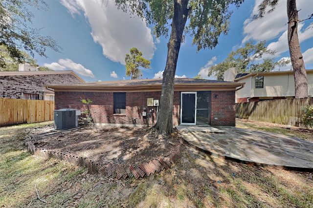 3418 Creek Manor Drive, Houston, TX 77339