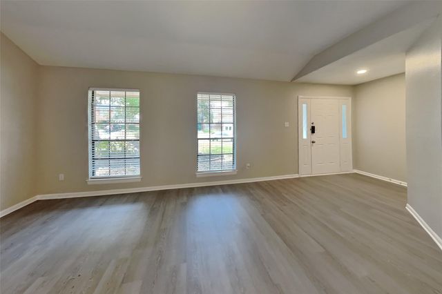 3418 Creek Manor Drive, Houston, TX 77339