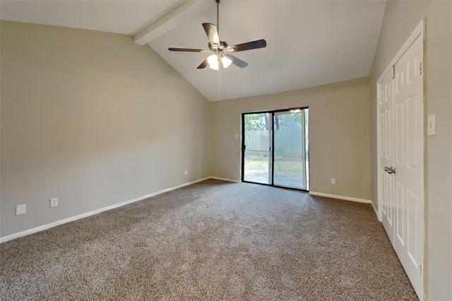 3418 Creek Manor Drive, Houston, TX 77339