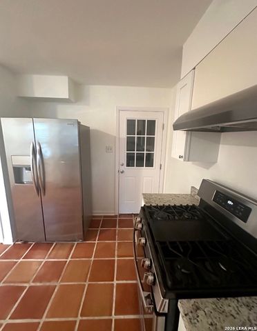 251 PILGRIM DR, San Antonio, TX 78213