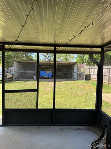 207 Primrose Drive, Prattville, AL 36067