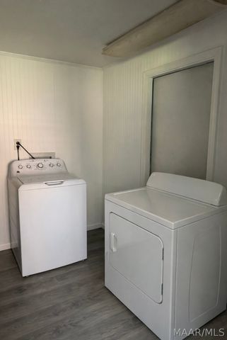 207 Primrose Drive, Prattville, AL 36067