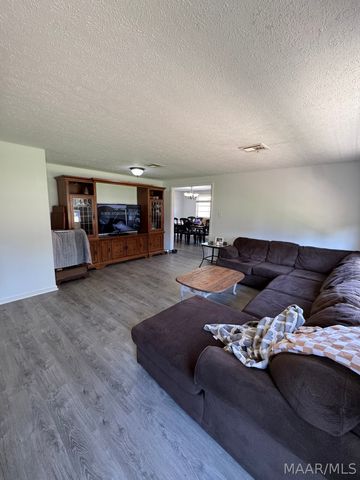 207 Primrose Drive, Prattville, AL 36067