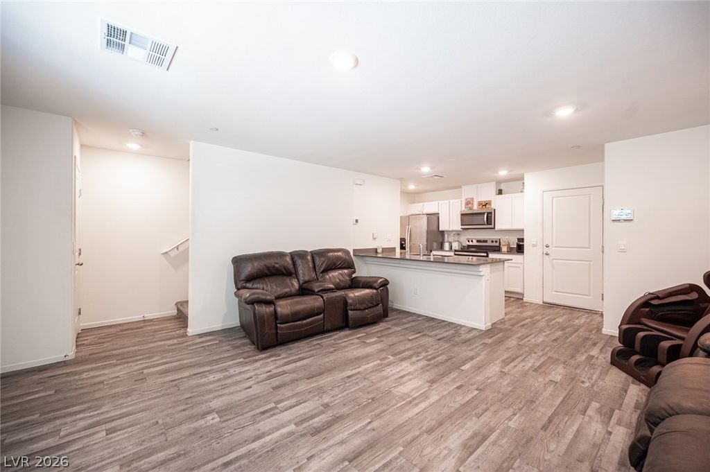 6144 Musas Garden Street, North Las Vegas, NV 89081 — photo 4