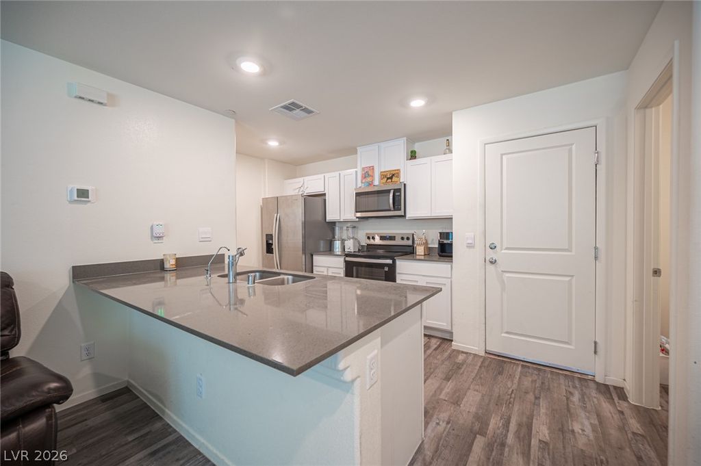 6144 Musas Garden Street, North Las Vegas, NV 89081 — photo 5