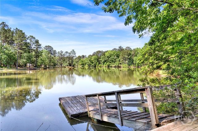 203 Old Rail Road, Bloomingdale, GA 31302