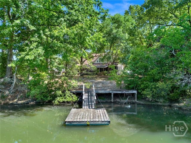 203 Old Rail Road, Bloomingdale, GA 31302