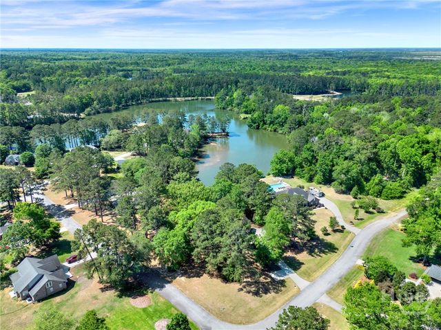 203 Old Rail Road, Bloomingdale, GA 31302