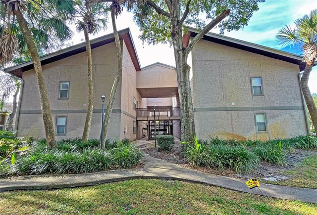 4207 WINDING MOSS TRAIL 208, Tampa, FL 33613