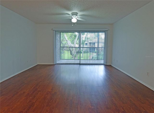 4207 WINDING MOSS TRAIL 208, Tampa, FL 33613