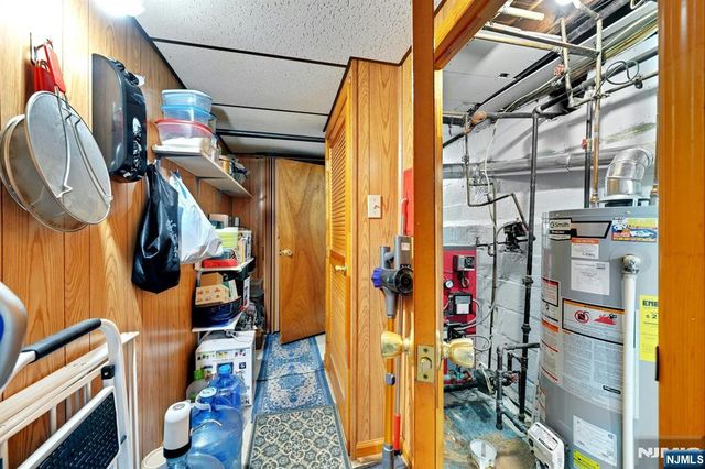 1 Hewitt Avenue, Belleville, NJ 07109