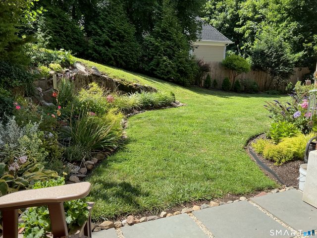 55 Heritage Hill Road 55, New Canaan, CT 06840