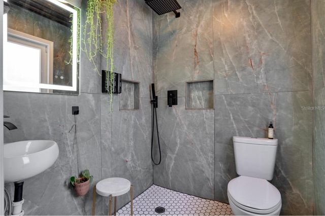 1013 MAGNOLIA DRIVE, Clearwater, FL 33756