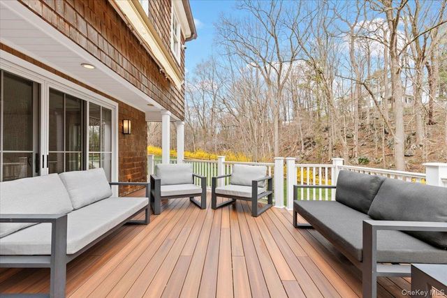 28 Winfield Avenue, Harrison, NY 10528