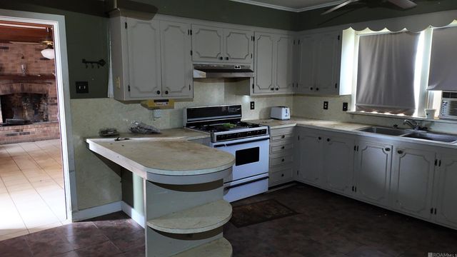 411 Claiborne St, New Roads, LA 70760