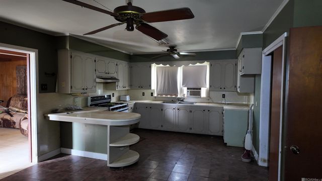 411 Claiborne St, New Roads, LA 70760