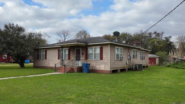 411 Claiborne St, New Roads, LA 70760