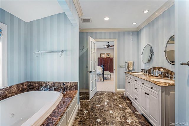 100 Elderfields Road, Manhasset, NY 11030