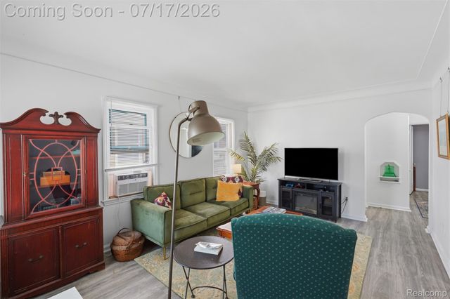 20176 Stoepel Street, Detroit, MI 48221