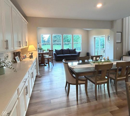4196 Viewforth Lane, Bargersville, IN 46106