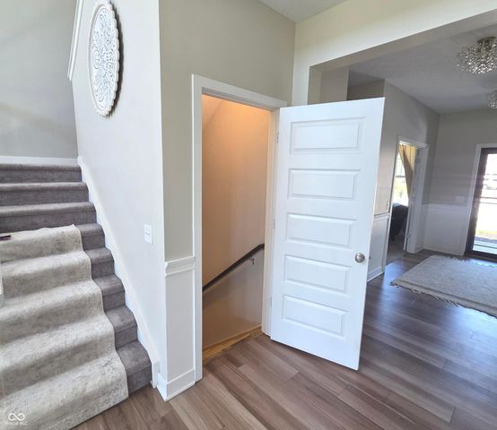 4196 Viewforth Lane, Bargersville, IN 46106