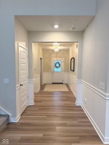 4196 Viewforth Lane, Bargersville, IN 46106