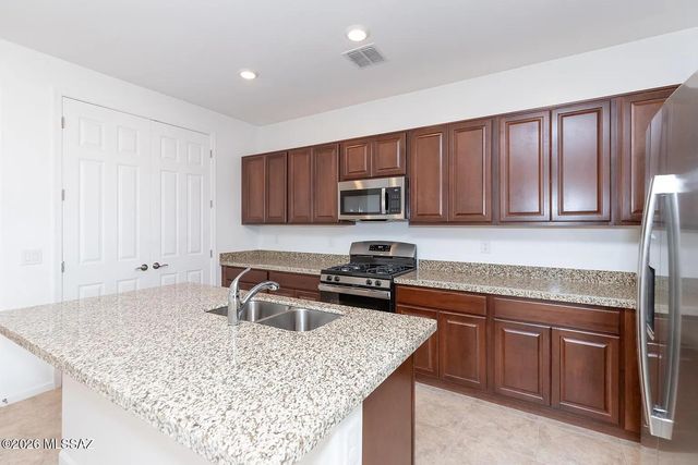 3110 W Chalfont Drive, Oro Valley, AZ 85742