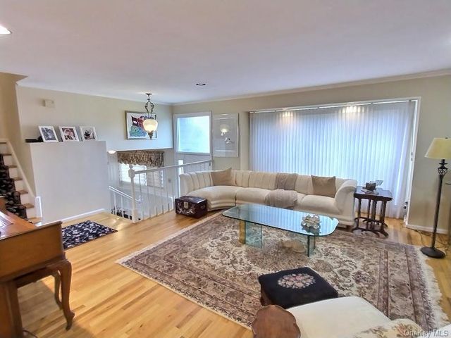 3421 Turf Road, Oceanside, NY 11572