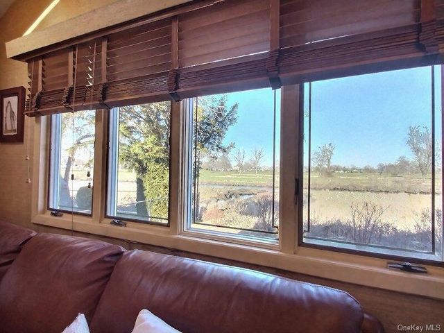 3421 Turf Road, Oceanside, NY 11572