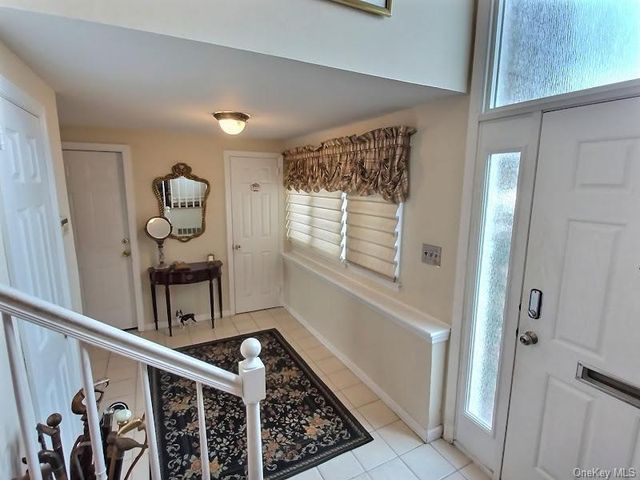 3421 Turf Road, Oceanside, NY 11572