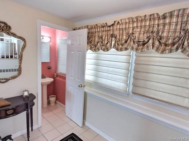 3421 Turf Road, Oceanside, NY 11572