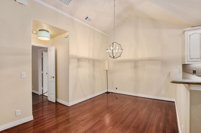 3120 Camellia Rose Drive 312, Fort Worth, TX 76116