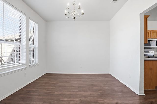 202 Bob White Drive, Red Oak, TX 75154