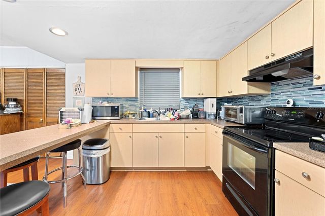 611 PATRICIA AVENUE, Dunedin, FL 34698