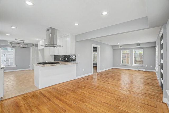 515 Caplin Street, Houston, TX 77022