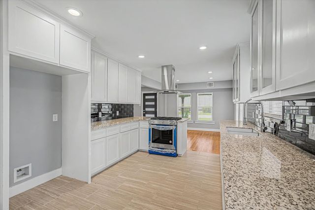 515 Caplin Street, Houston, TX 77022