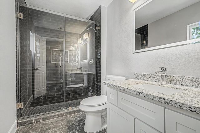 515 Caplin Street, Houston, TX 77022