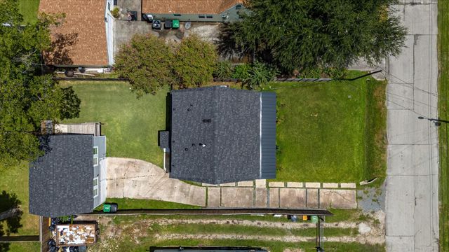 515 Caplin Street, Houston, TX 77022